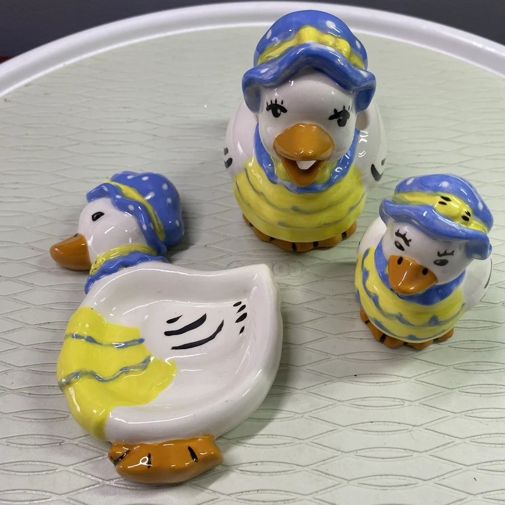 Vintage Set-4 Ceramic Ducks Wearing Bonnets. Creamer,Spoon Rest,Toothpick Holder